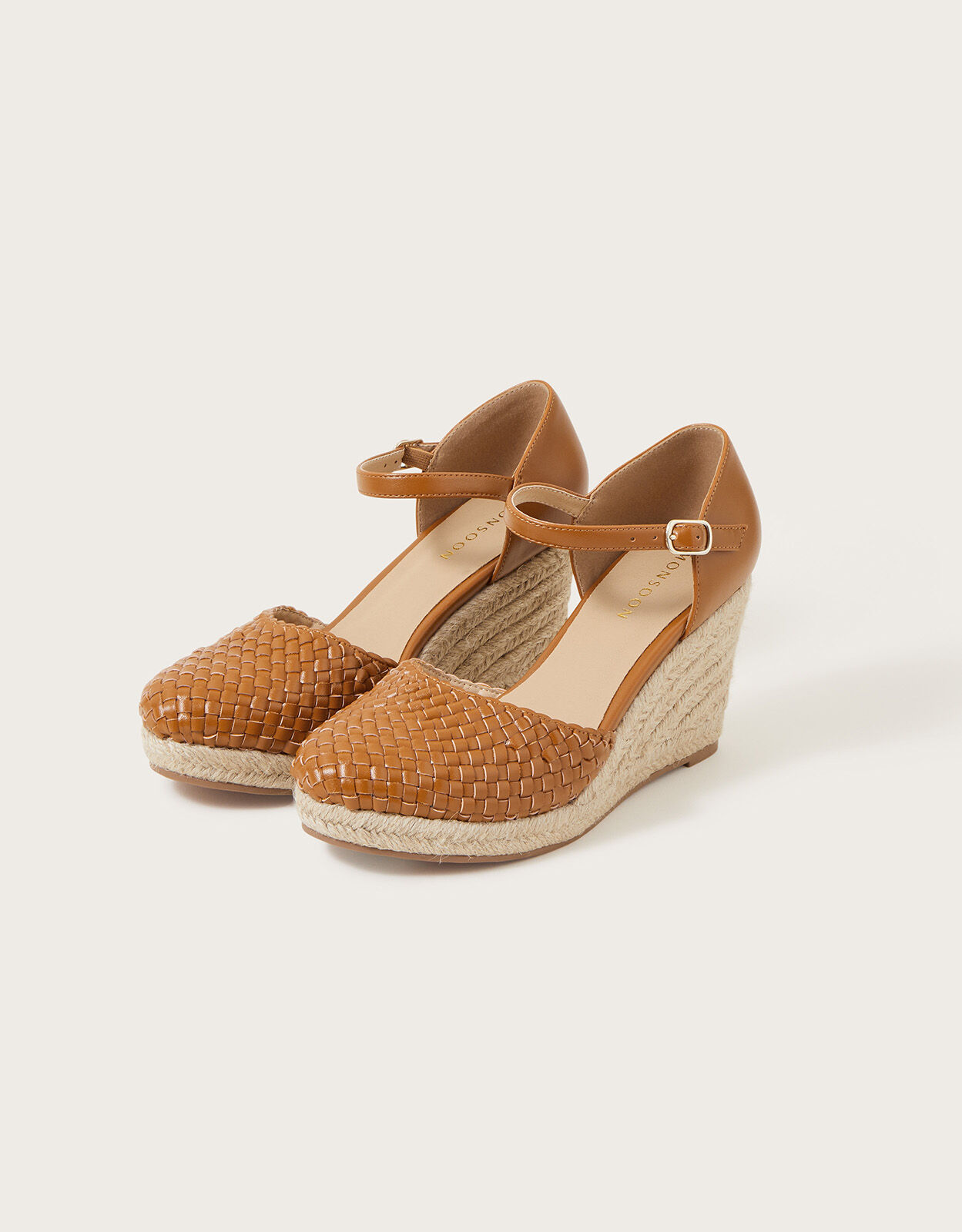 Covered toe cheap wedge sandals